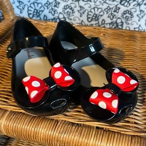 💥$5 SALE💥Minnie Mouse slip on toddler shoes Size:27❤️